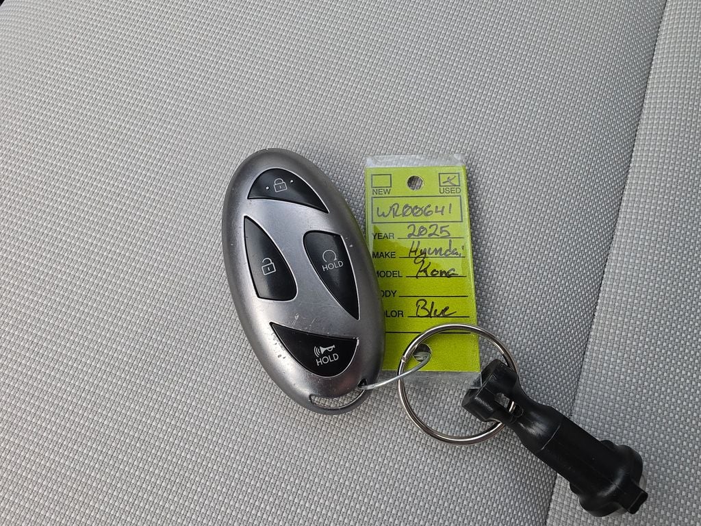 2025 Hyundai KONA SEL
