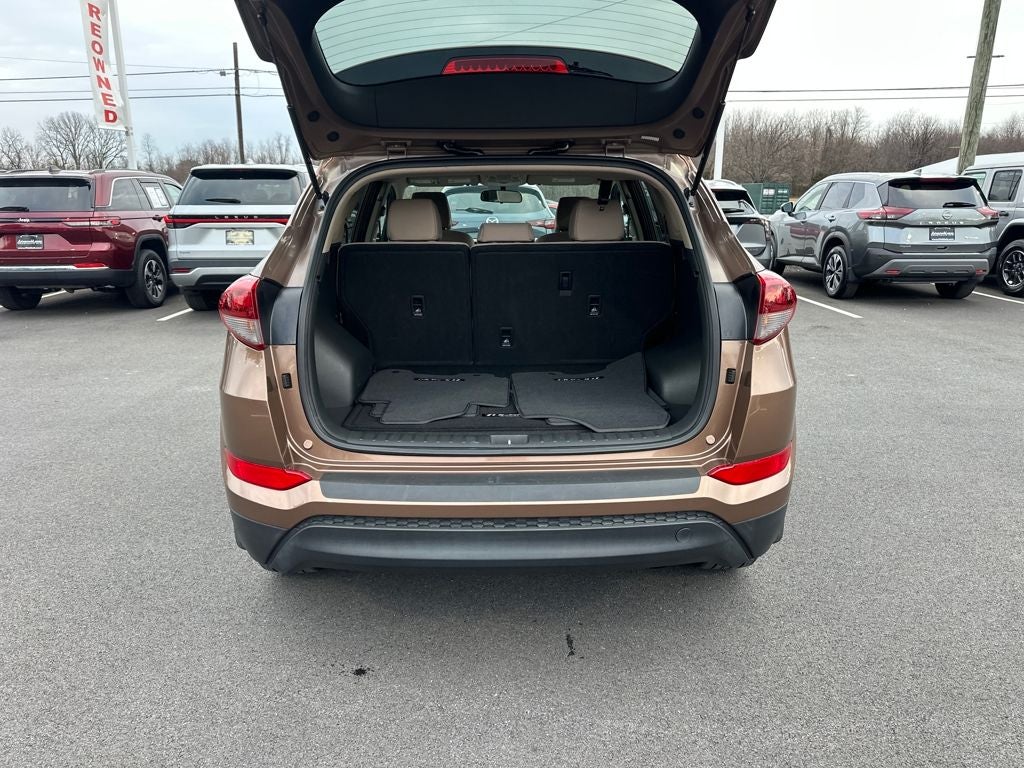 2016 Hyundai TUCSON SE