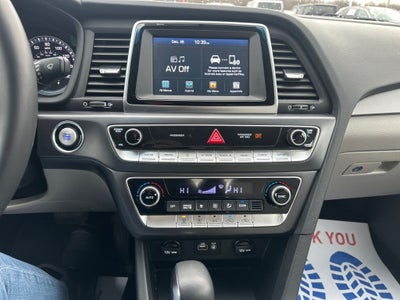 2019 Hyundai SONATA SE