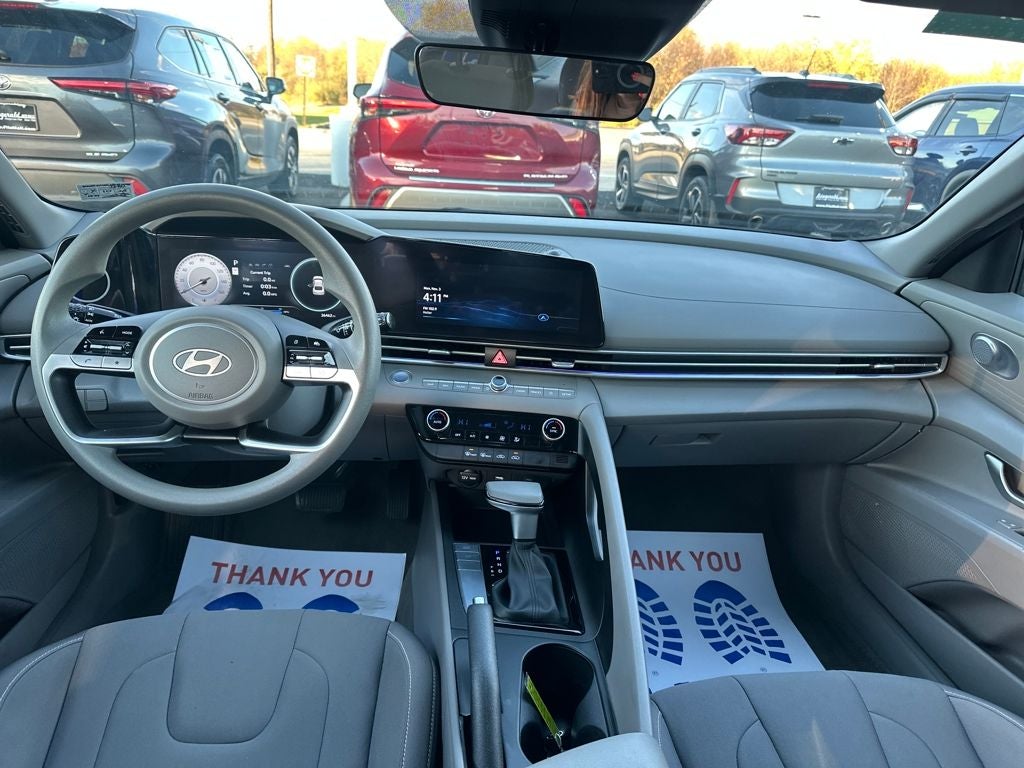 2024 Hyundai ELANTRA SEL