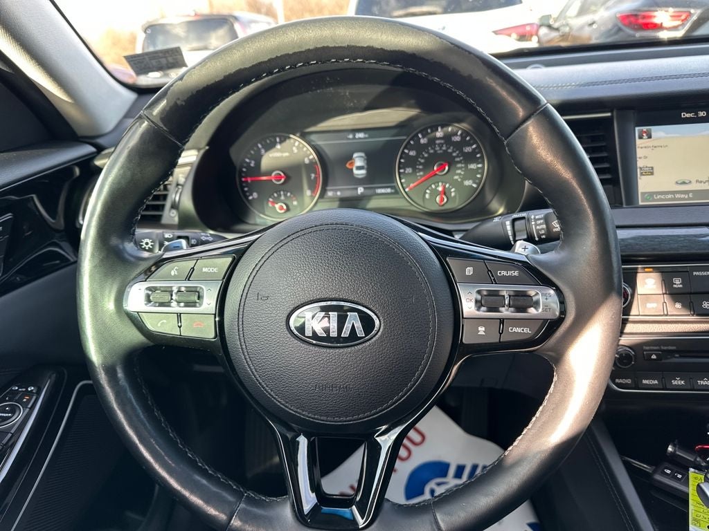 2017 Kia Cadenza Limited