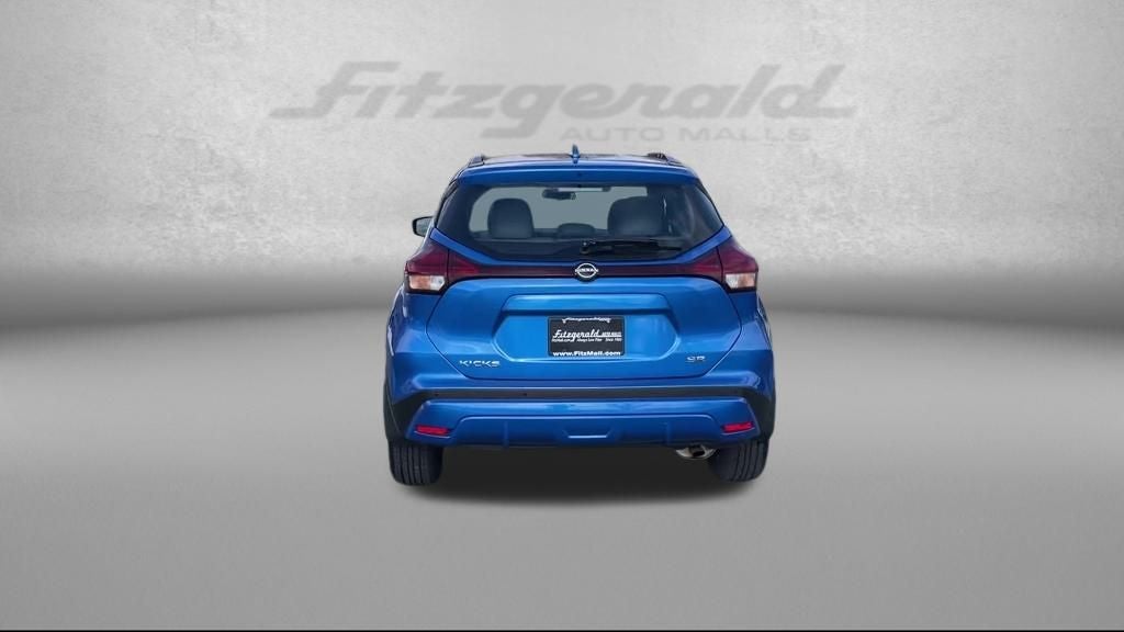 2023 Nissan Kicks SR