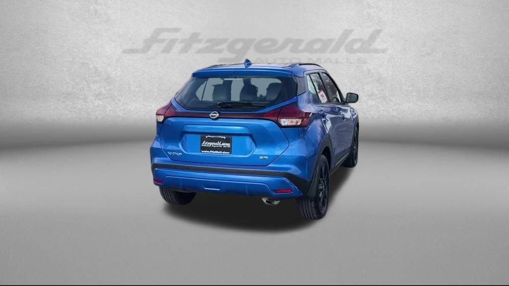 2023 Nissan Kicks SR