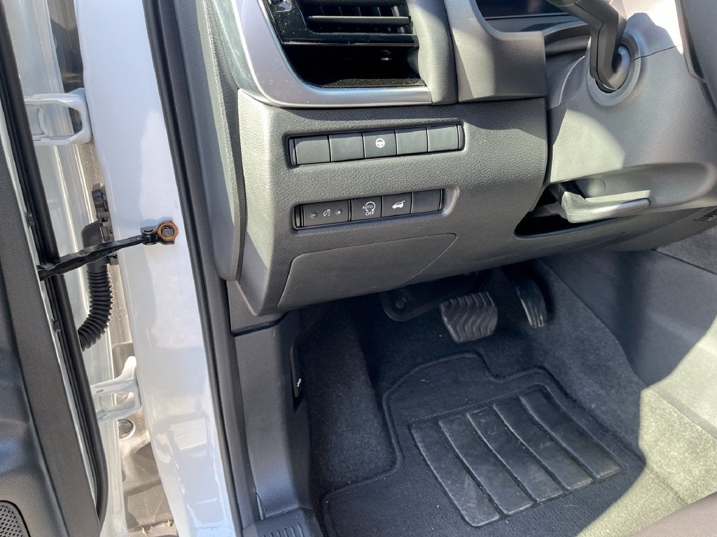 2026 Nissan Rogue SL