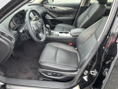2022 INFINITI Q50 LUXE