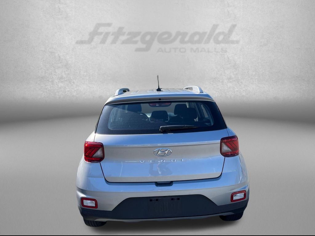 2025 Hyundai VENUE SEL