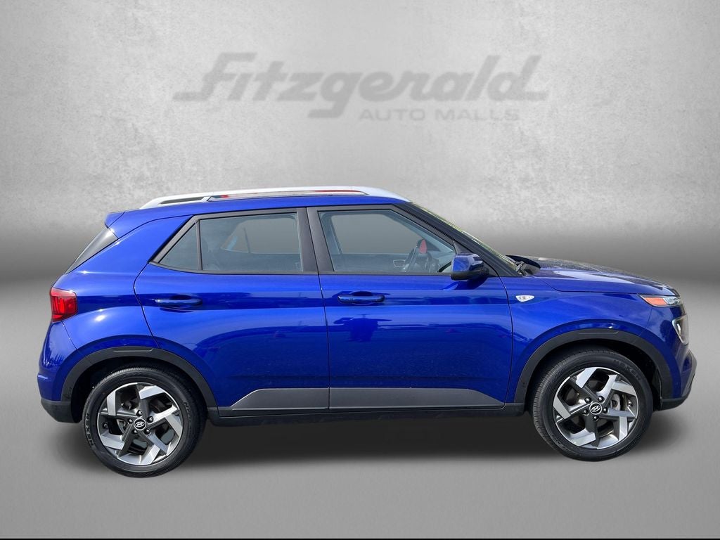 2025 Hyundai VENUE SEL