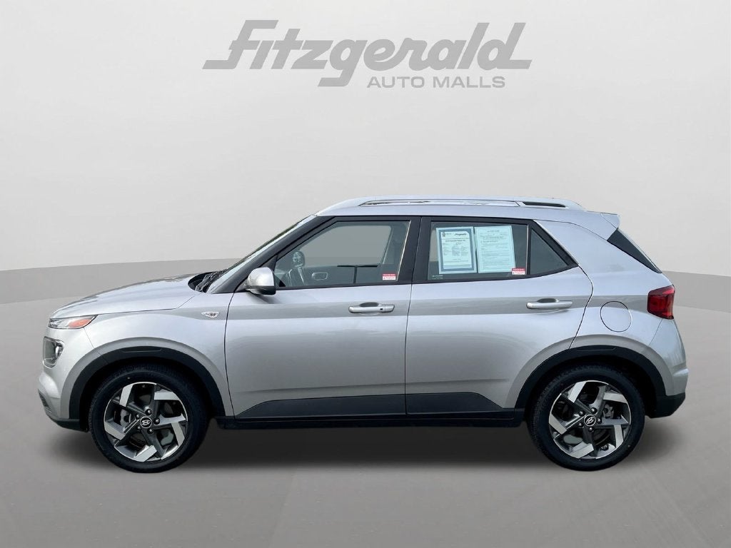 2024 Hyundai VENUE SEL