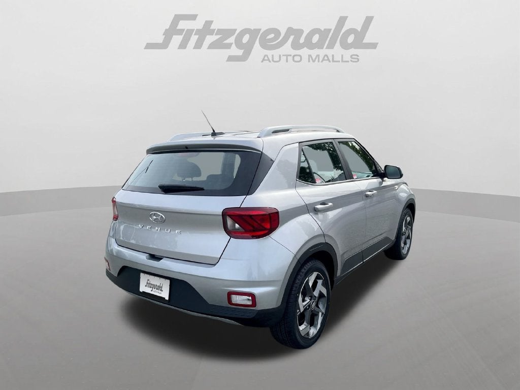 2024 Hyundai VENUE SEL