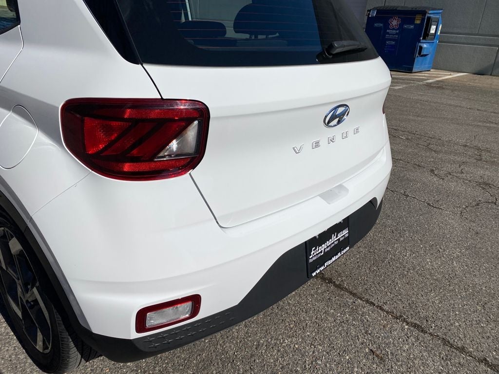 2025 Hyundai VENUE SEL