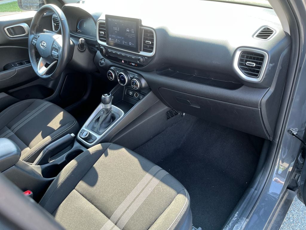 2025 Hyundai VENUE SEL