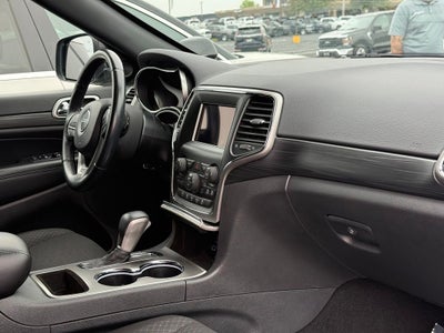 2020 Jeep Grand Cherokee Laredo E 4x4