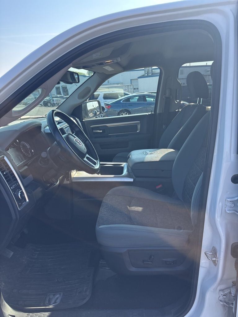 2018 RAM 1500 Big Horn Crew Cab 4x4 5'7' Box