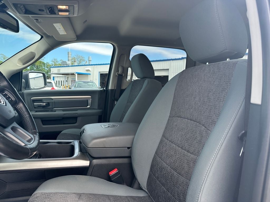 2018 RAM 1500 Big Horn Crew Cab 4x4 5'7' Box