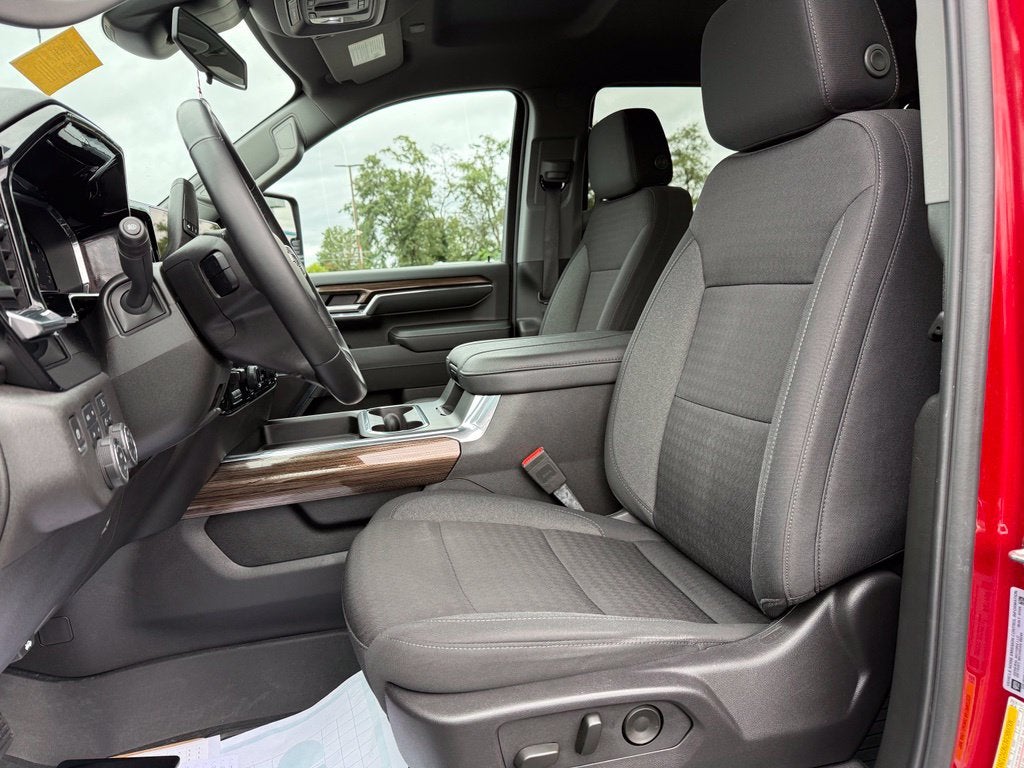 2024 Chevrolet Silverado 3500HD 4WD Crew Cab Standard Bed LT