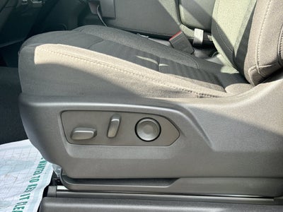2023 Chevrolet Silverado 1500 4WD Crew Cab Short Bed Custom