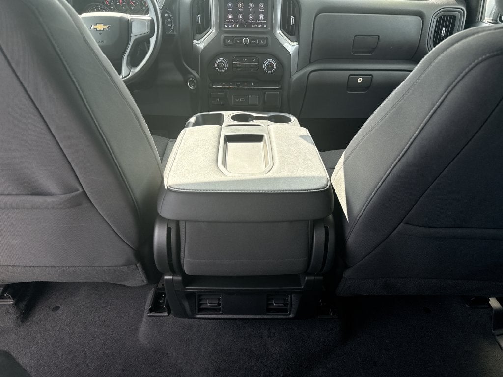 2023 Chevrolet Silverado 1500 4WD Crew Cab Short Bed Custom