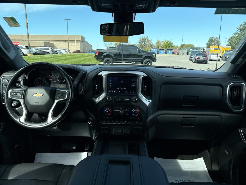 2021 Chevrolet Silverado 1500 4WD Crew Cab Short Bed LTZ