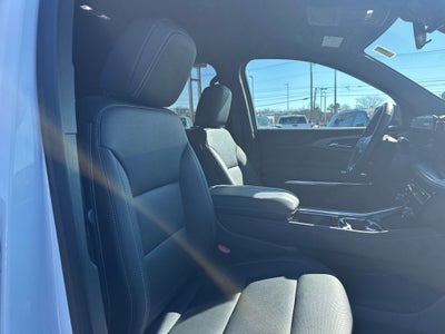 2025 Chevrolet Traverse AWD LT