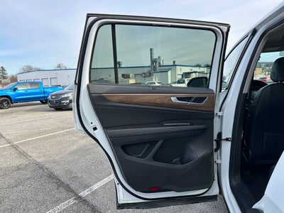 2024 Volkswagen Atlas 2.0T SE w/Technology