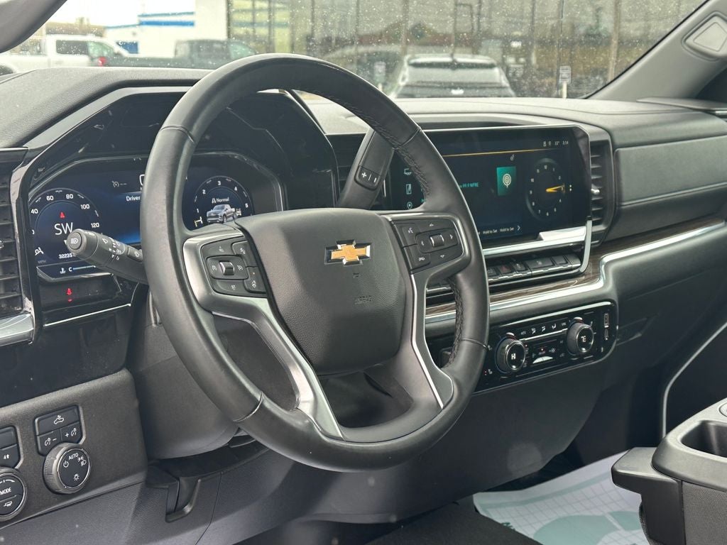 2025 Chevrolet Silverado 1500 LT LT1