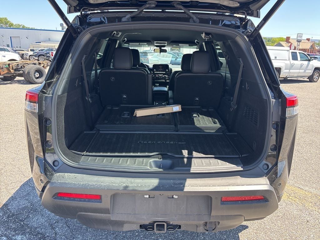 2025 Nissan Pathfinder Rock Creek 4WD