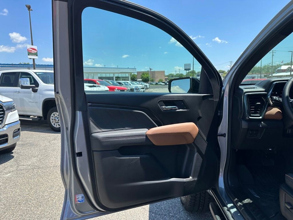 2025 GMC Canyon AT4