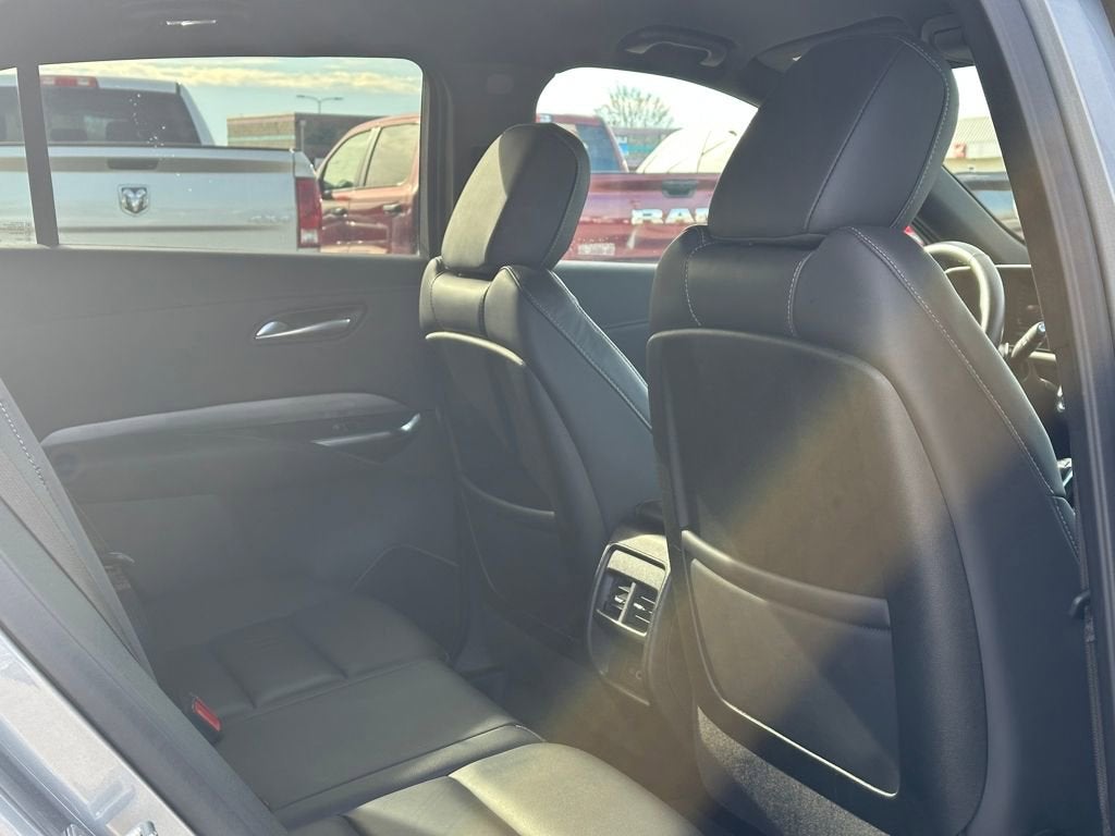 2025 Cadillac XT4 Premium Luxury