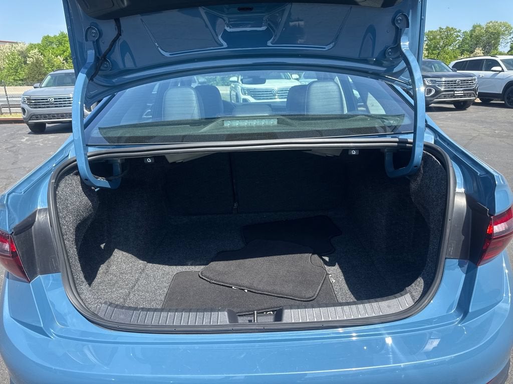 2025 Volkswagen Jetta 1.5T SE