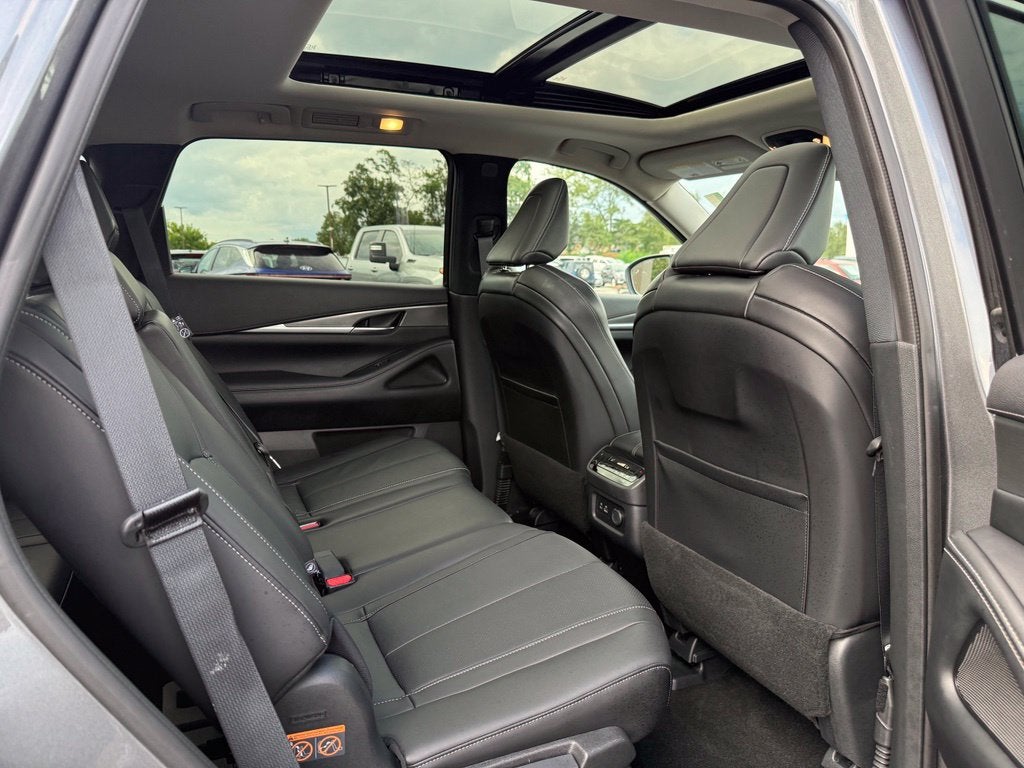 2024 INFINITI QX60 LUXE