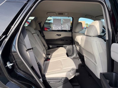 2024 Nissan Pathfinder SL 4WD