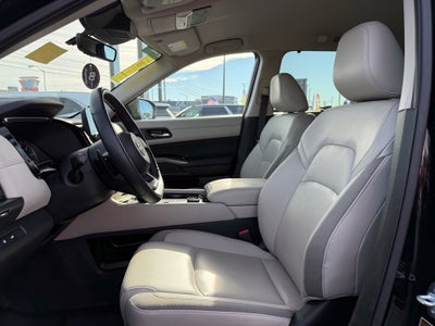 2024 Nissan Pathfinder SL 4WD