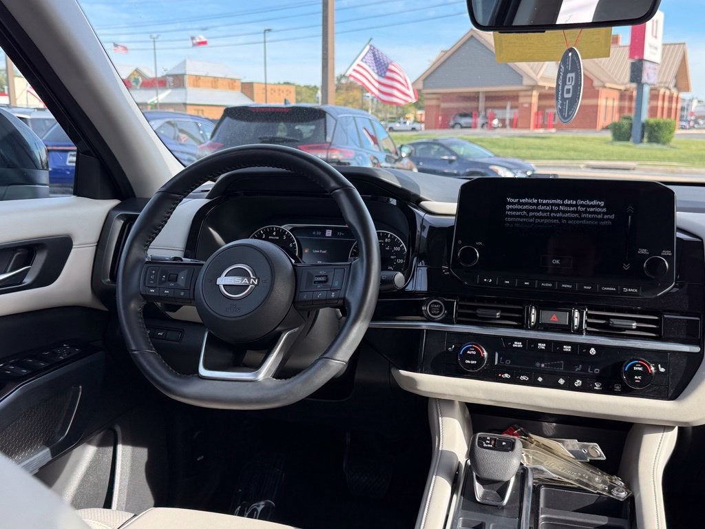 2024 Nissan Pathfinder SL 4WD
