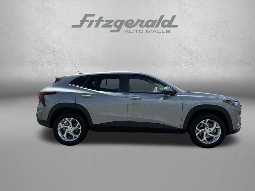 2025 Chevrolet Trax LS