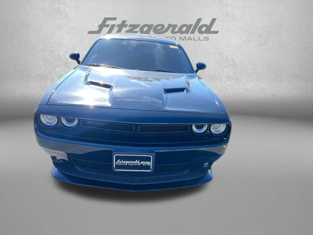 2022 Dodge Challenger SXT