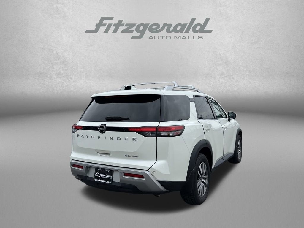 2022 Nissan Pathfinder SL