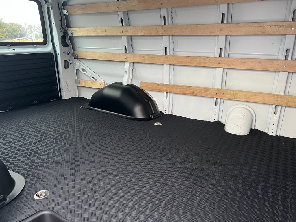 2024 Chevrolet Express Cargo 2500 WT