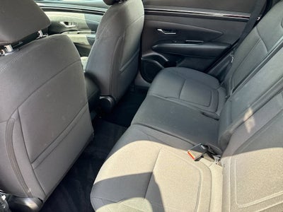 2023 Hyundai TUCSON SE