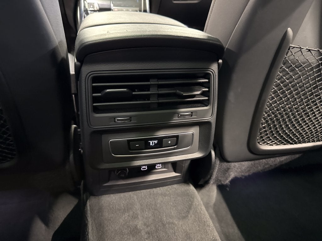 2021 Audi Q7 Premium Plus