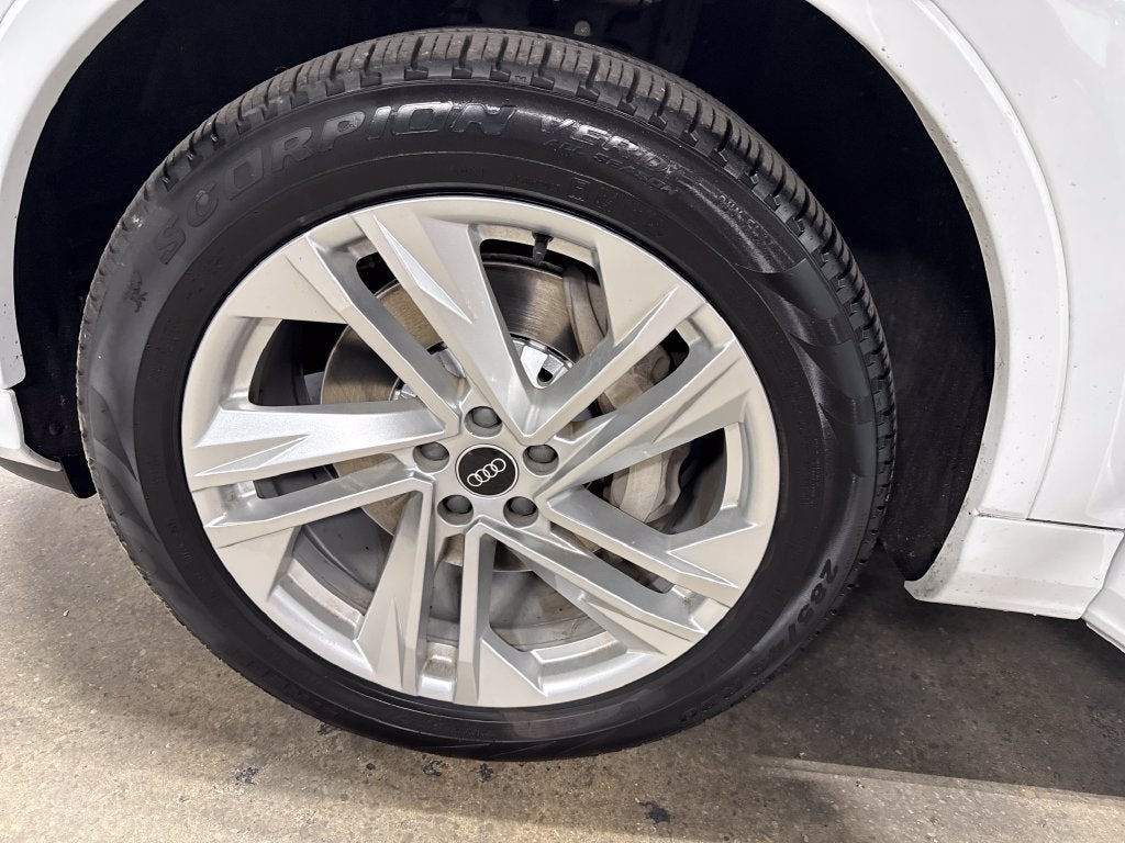 2021 Audi Q7 Premium Plus