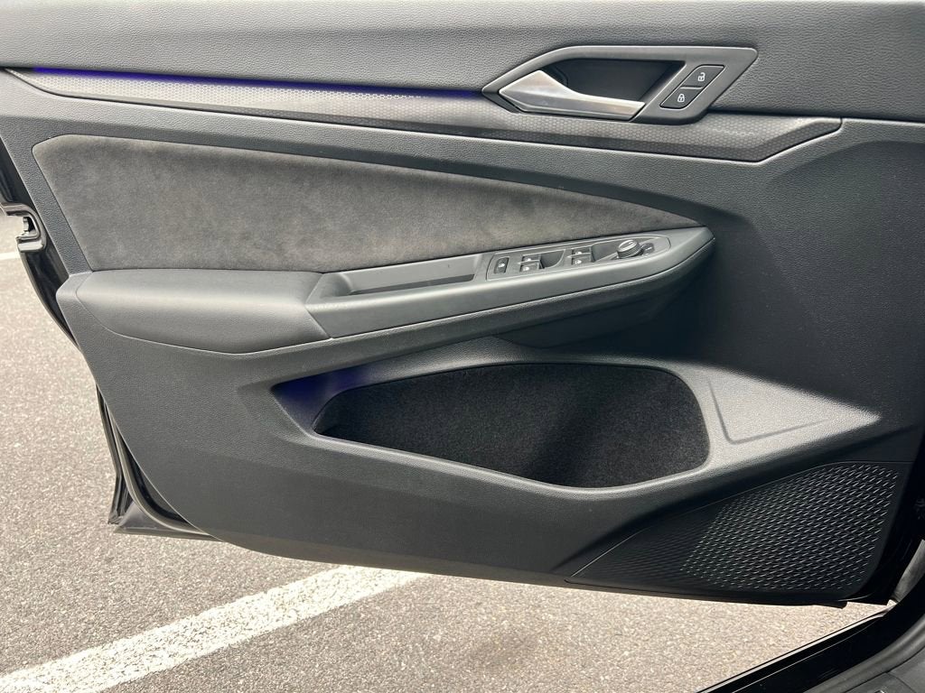 2024 Volkswagen Golf GTI 380 SE