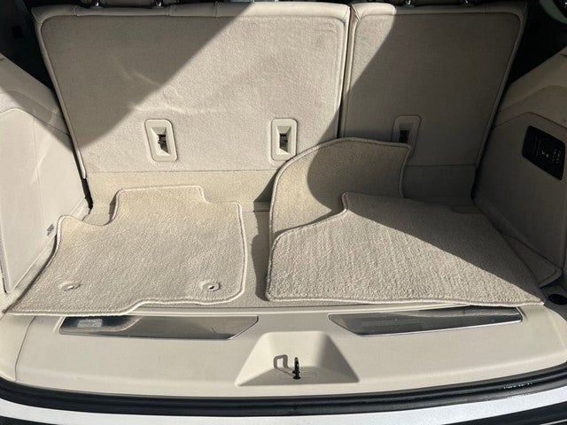 2022 Cadillac Escalade Premium Luxury Platinum