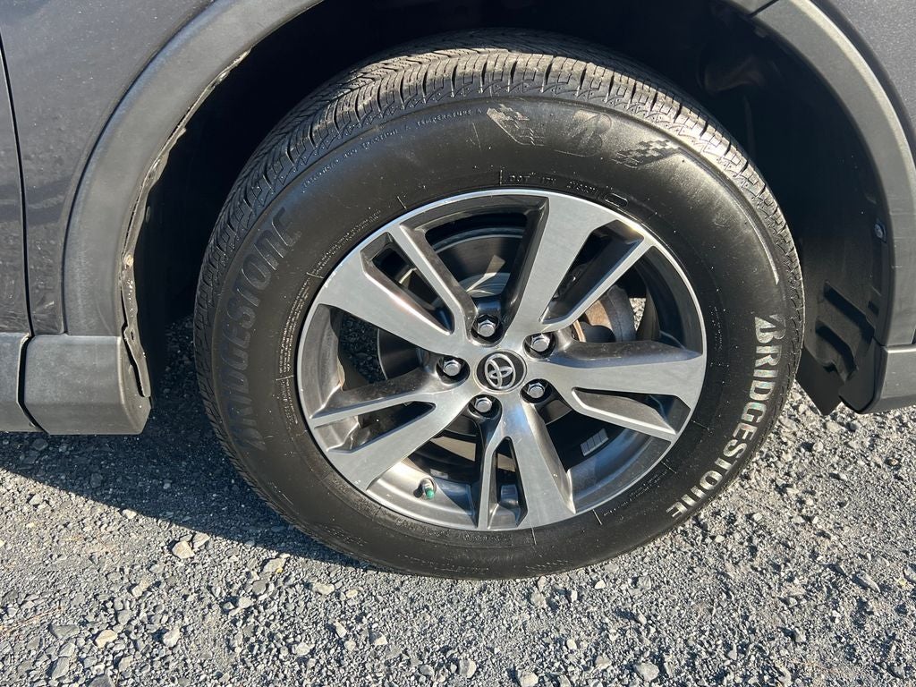 2017 Toyota RAV4 XLE