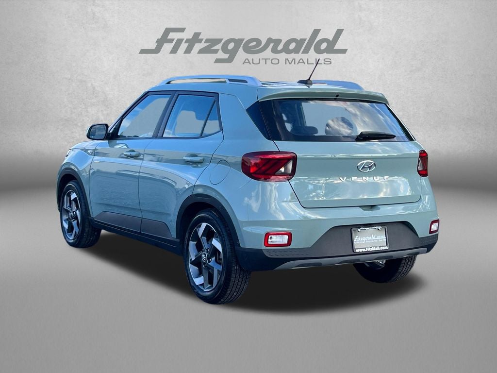 2025 Hyundai VENUE SEL